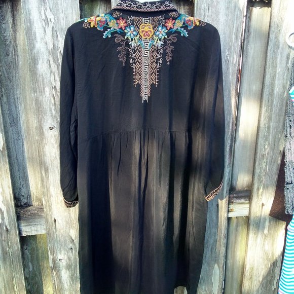 Johnny Was Dress Duster Cover up black embroidered - Picture 6 of 12